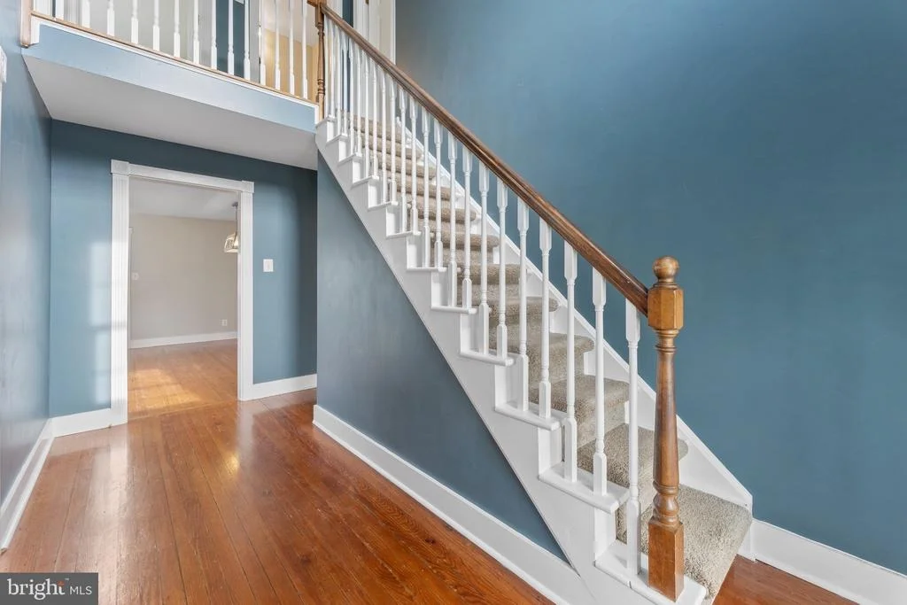 Photo of 18499 AUBURN ROAD
