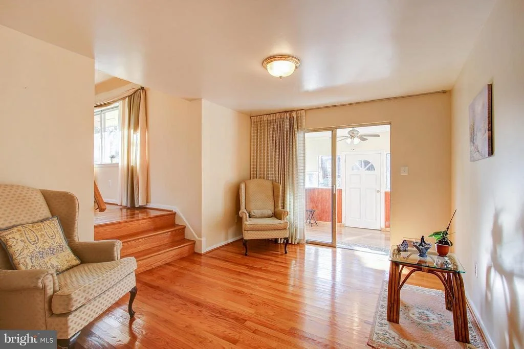 Photo of 416 LAMBERTON DRIVE