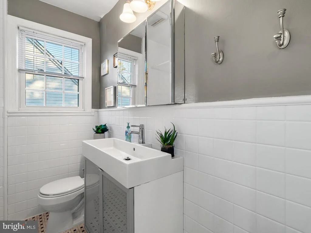 Photo of 409 GRANVILLE DRIVE