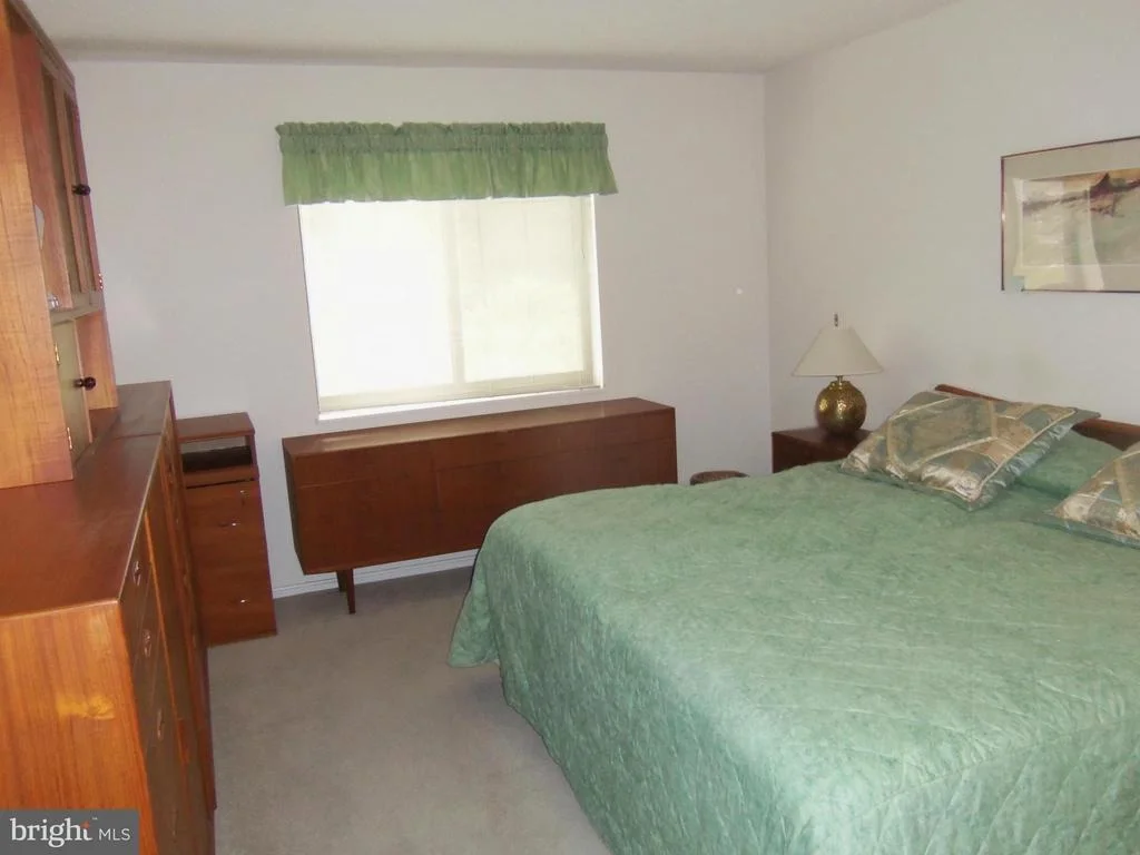 Photo of Unit 3914 at 15115 INTERLACHEN DRIVE