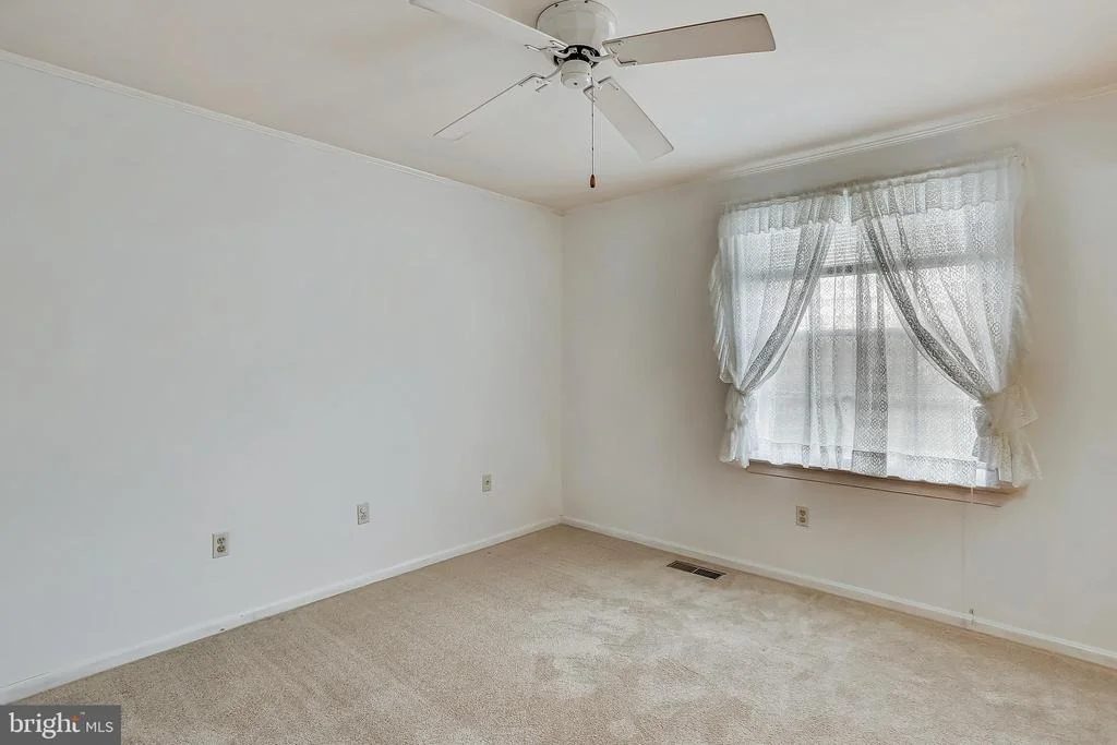 Photo of 9109 ROUNDLEAF WAY