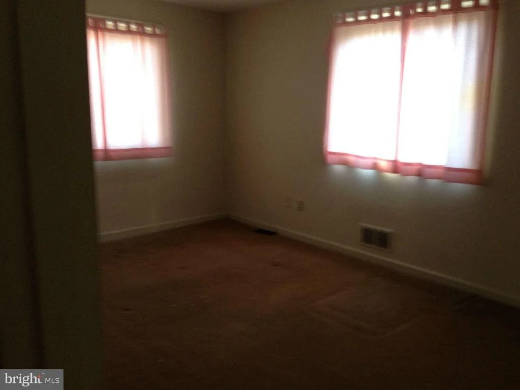 Photo of 915 PATTON DRIVE