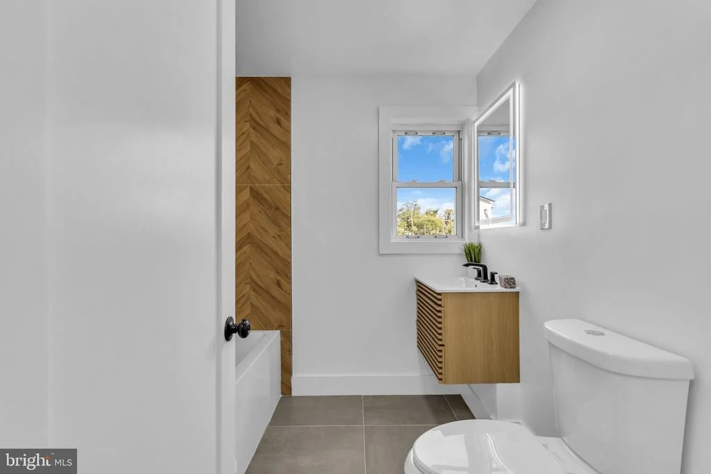 Photo of 33 MORRIS AVENUE