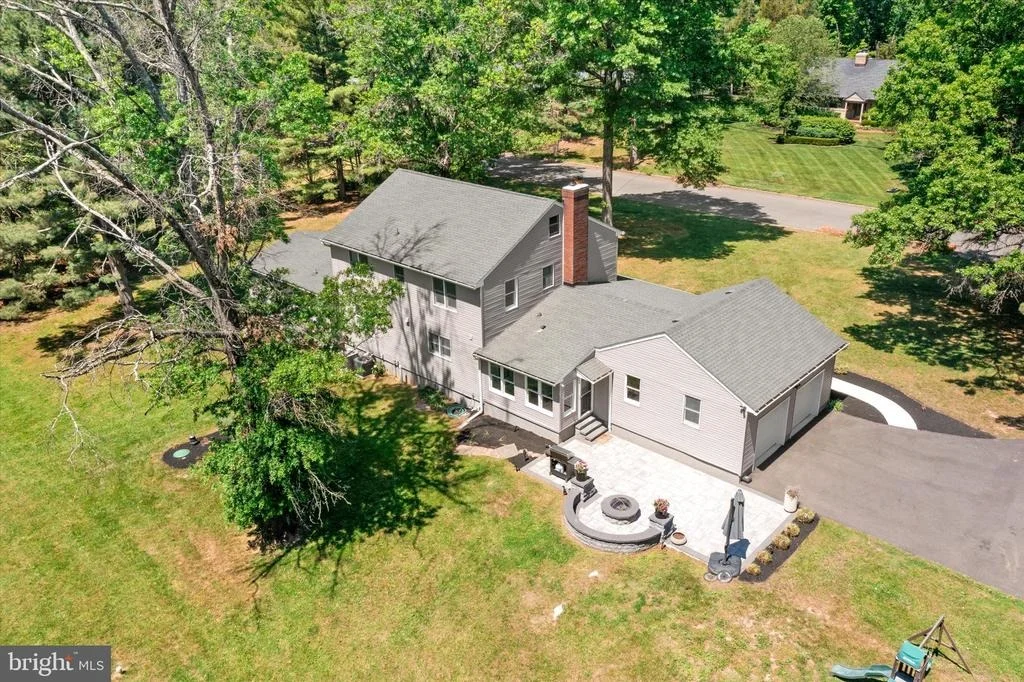 Photo of 5 SKYFIELD DRIVE