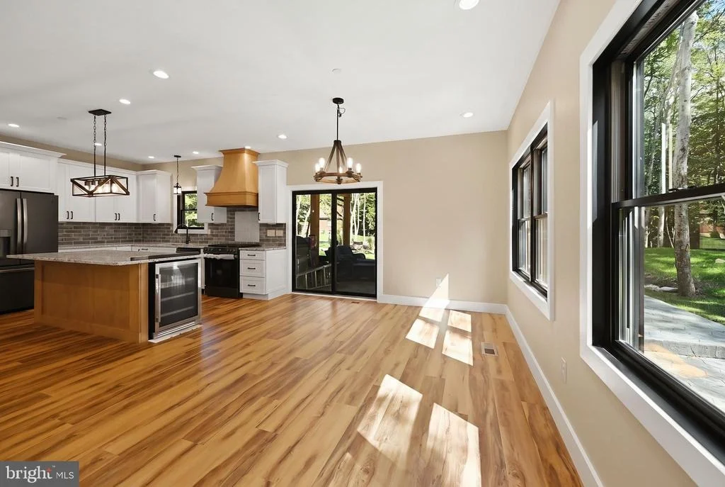 Photo of 15 BYRAN DR