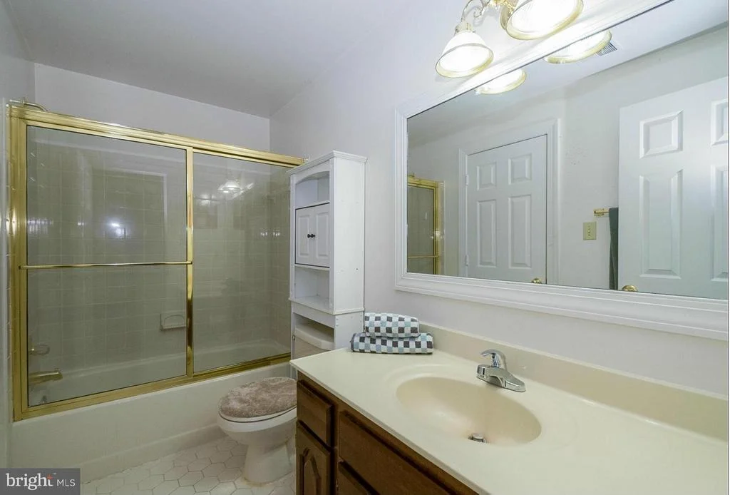 Photo of 9417 THORNEDIKE DRIVE