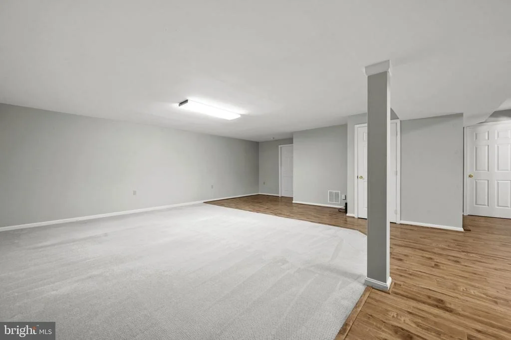 Photo of 9127 SCOTT STREET