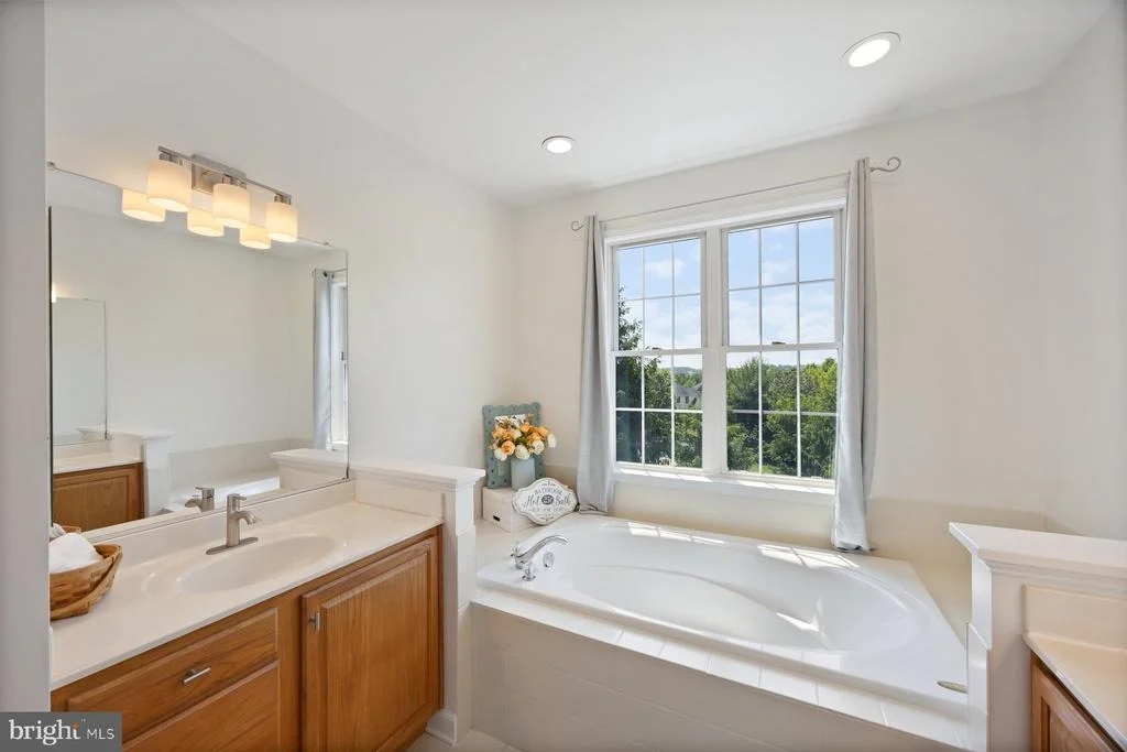 Photo of 1712 LOCKSLEY LANE