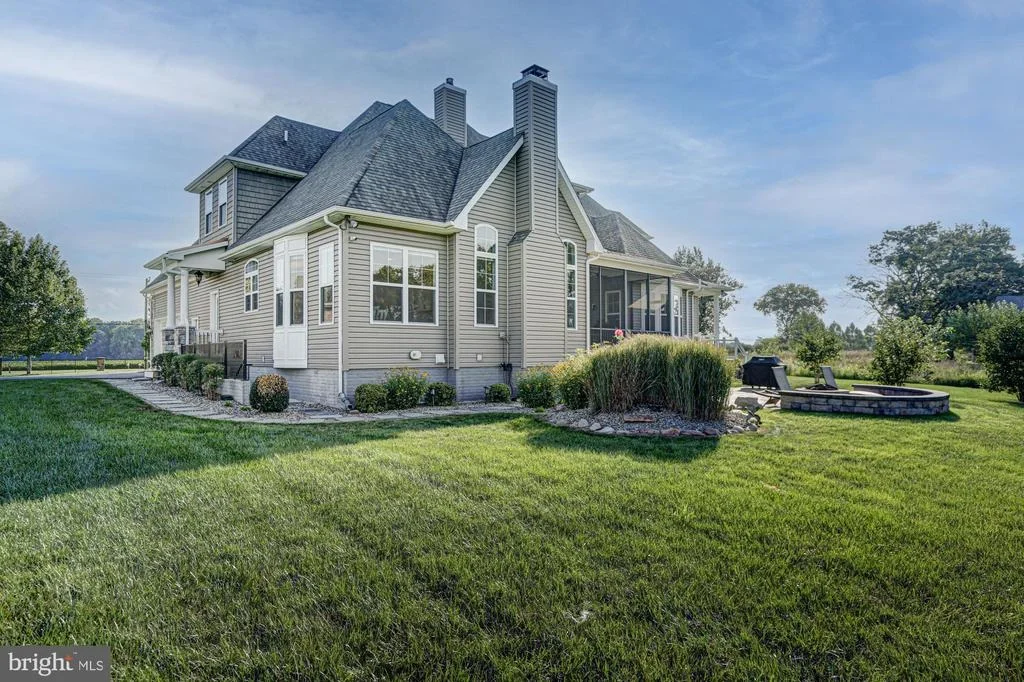 Photo of 1233 BUNKER HILL ROAD
