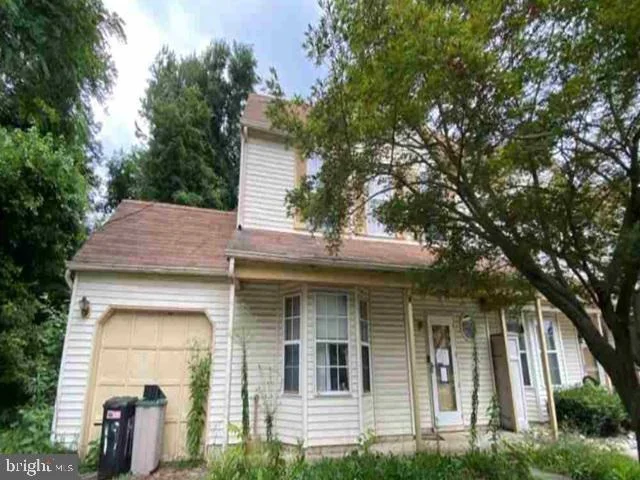 Photo of 19 SUMMIT COURT