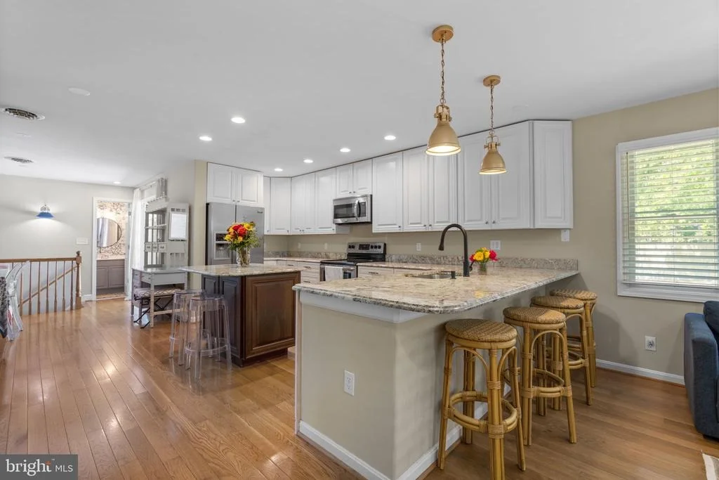 Photo of 52 SUNSET DRIVE