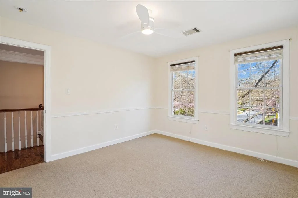 Photo of 302 TSCHIFFELY SQUARE ROAD
