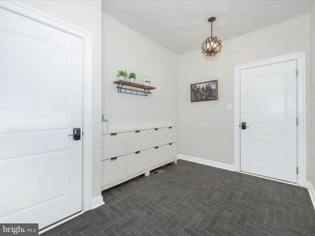 Photo of 6436 DRESDEN PLACE