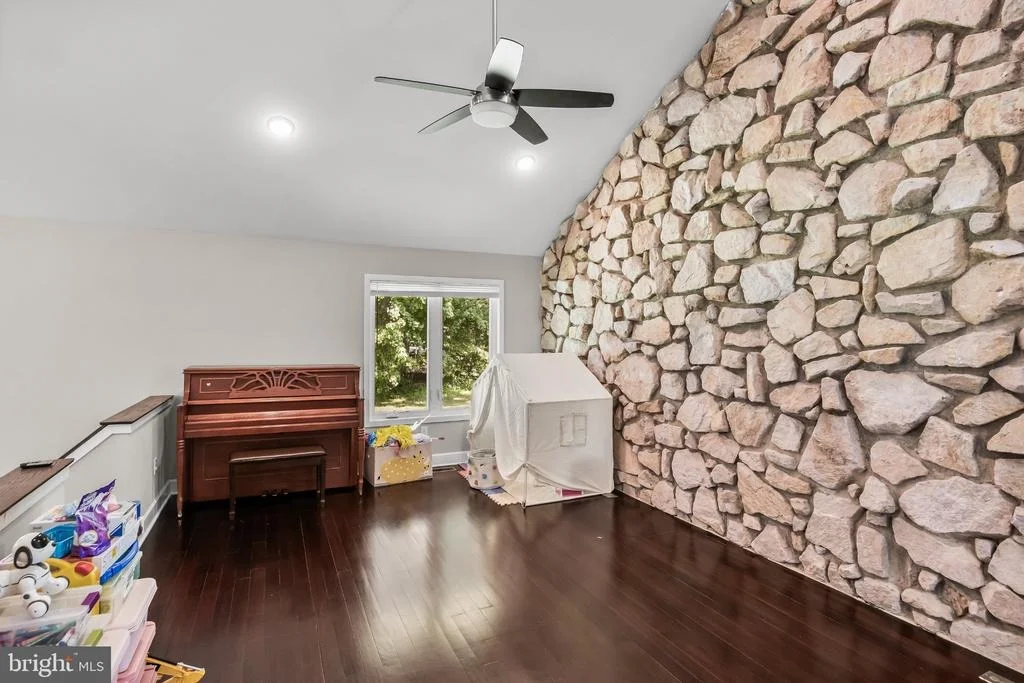 Photo of 1 BLOOMER DRIVE