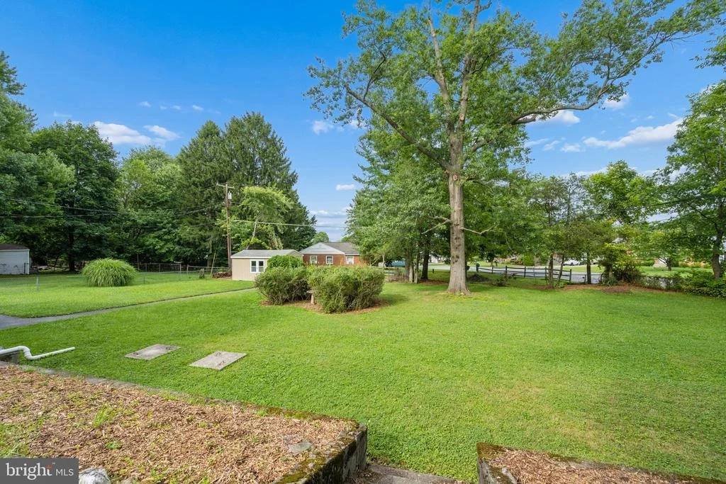 Photo of 8995 HAMBURG ROAD