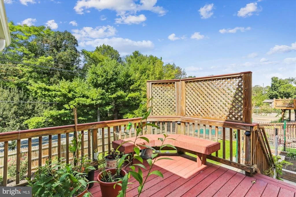 Photo of 927 POINTER RIDGE DRIVE