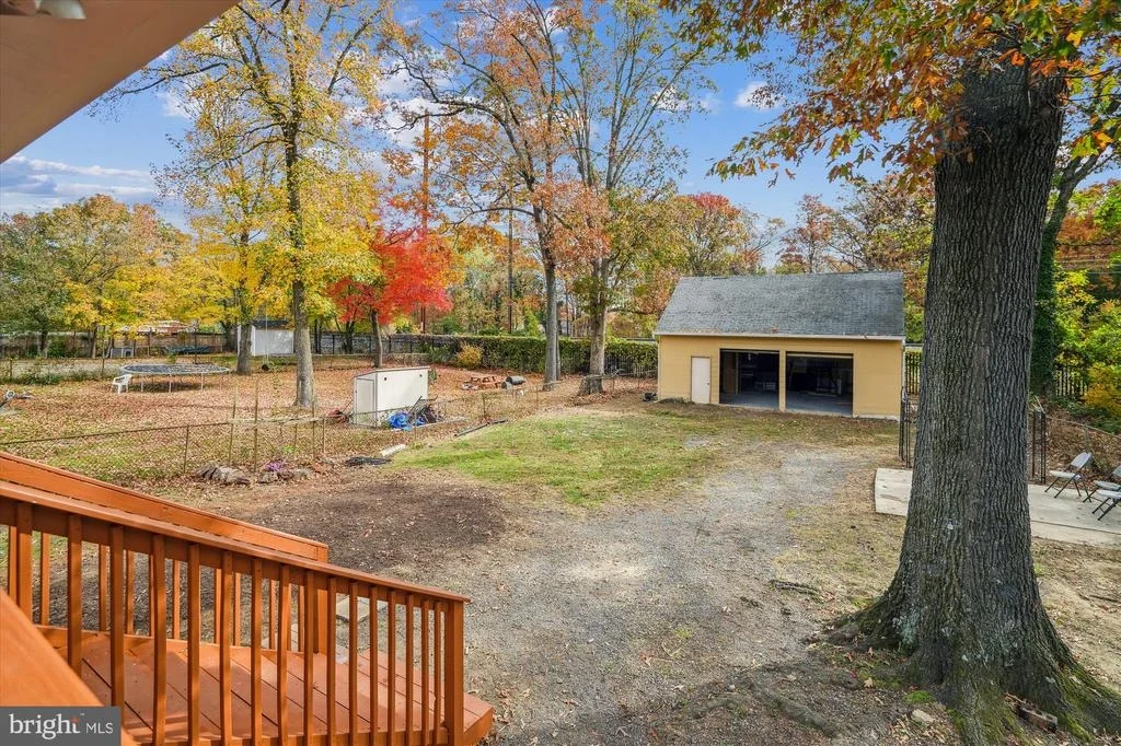 Photo of 9121 LANHAM SEVERN ROAD