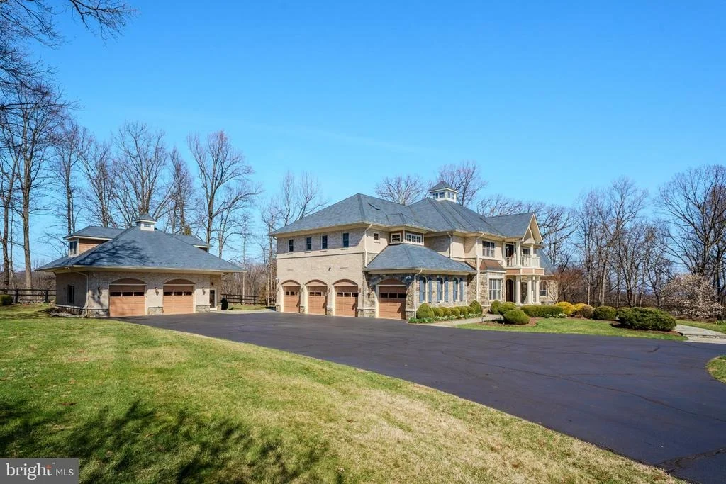 Photo of 40436 BEACON HILL DRIVE