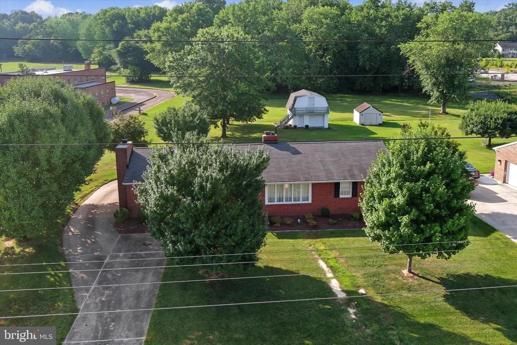 Photo of 9939 BIRD RIVER ROAD
