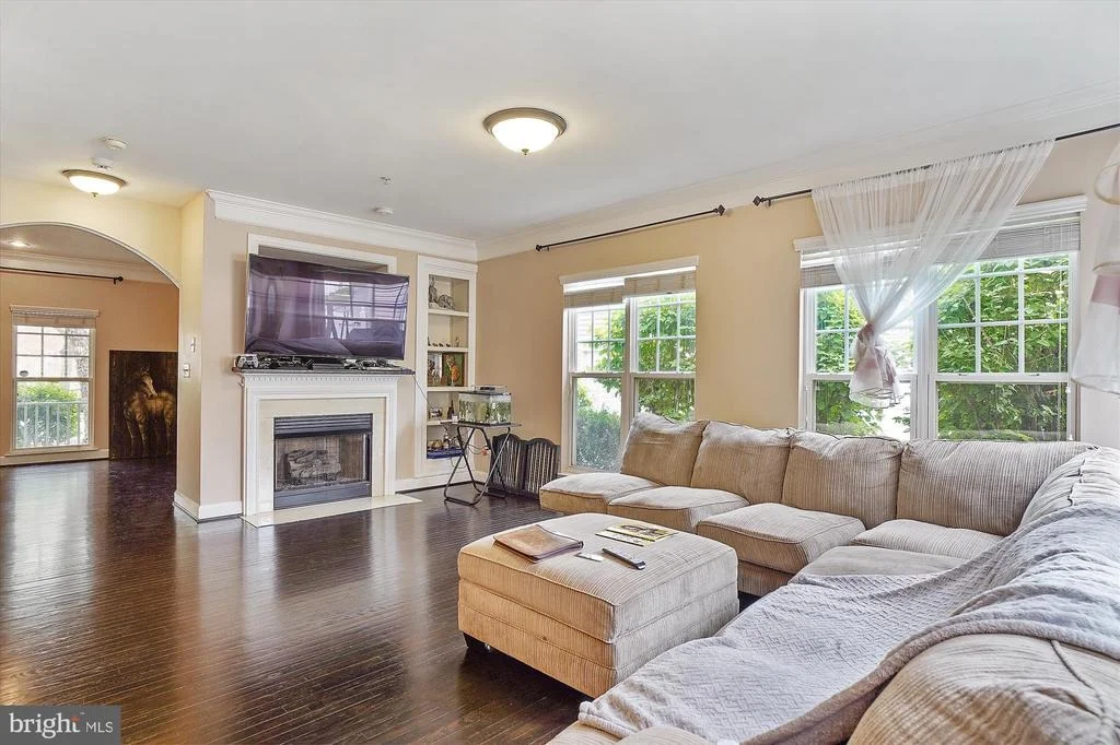 Photo of 23621 SUGAR VIEW DRIVE