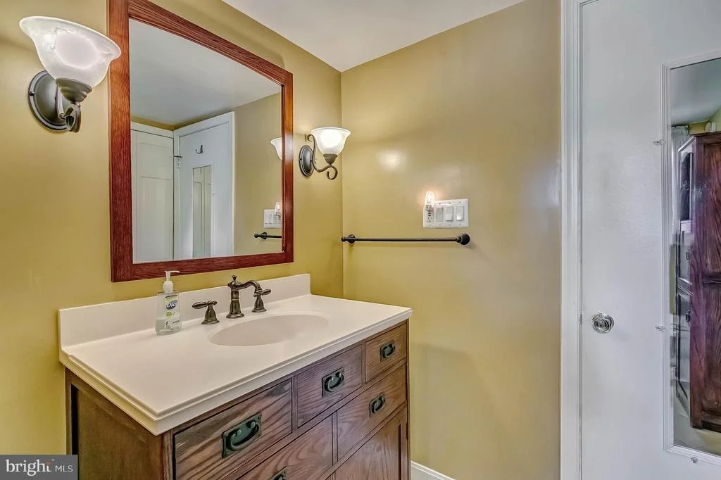 Photo of 2908 BLUFF POINT LANE