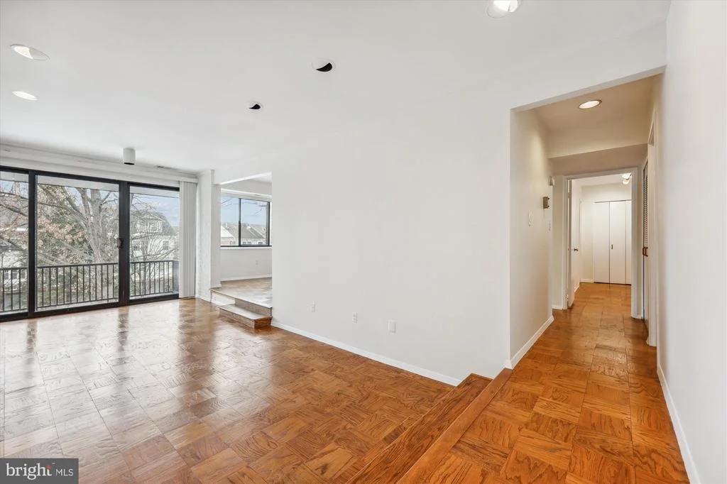 Photo of Unit 5301 at 9907 BLUNDON DRIVE