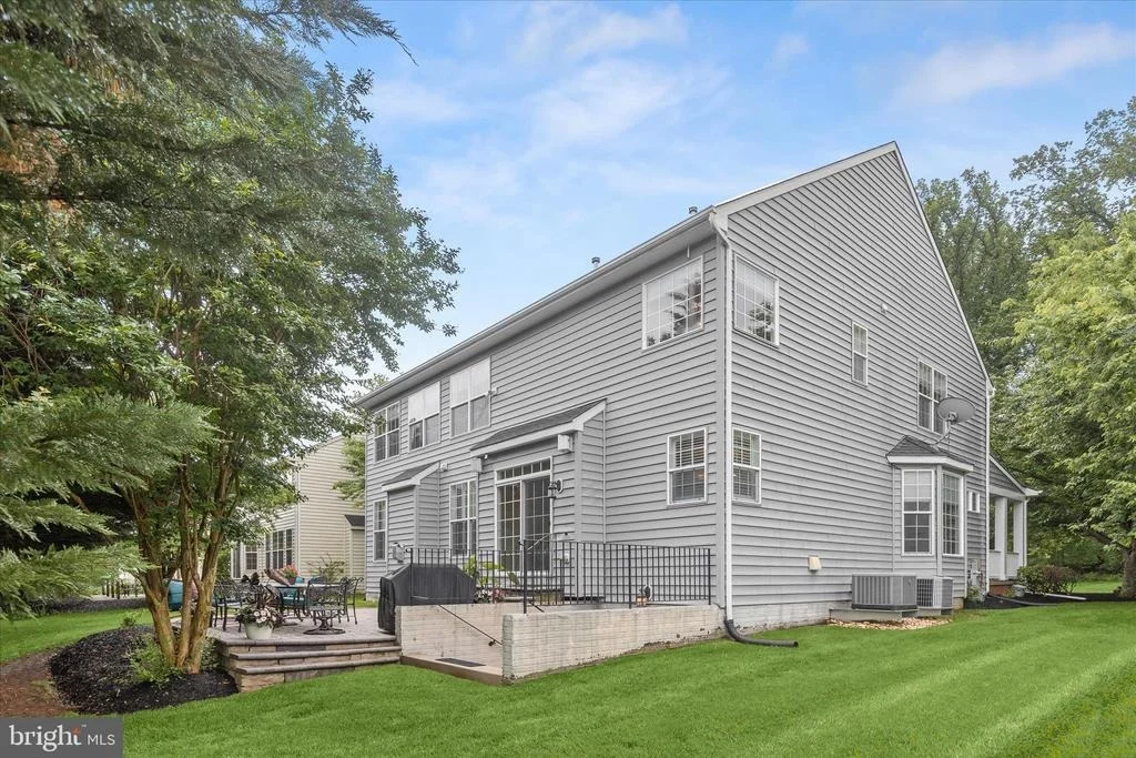 Photo of 2035 MYRTLEWOOD ROAD