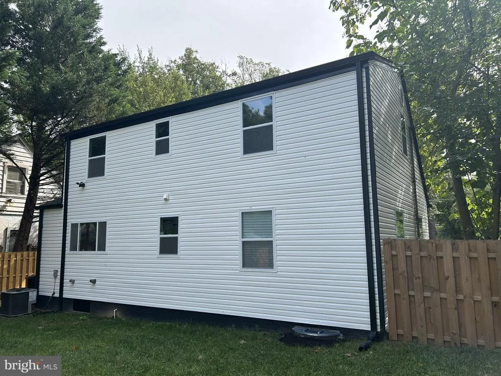 Photo of 303 LEIGHTON AVENUE