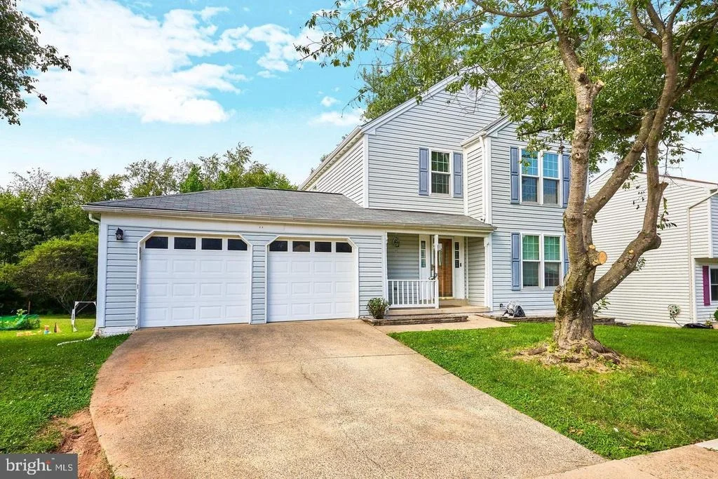 Photo of 806 RUST DRIVE NE