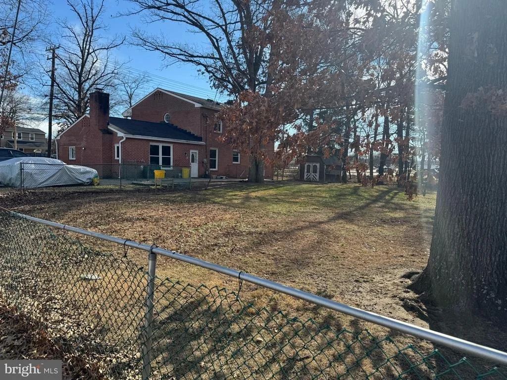 Photo of 8046 JUMPERS HOLE ROAD