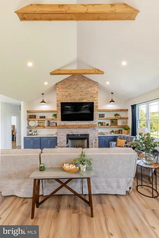 Photo of 23851 LANDS END DRIVE