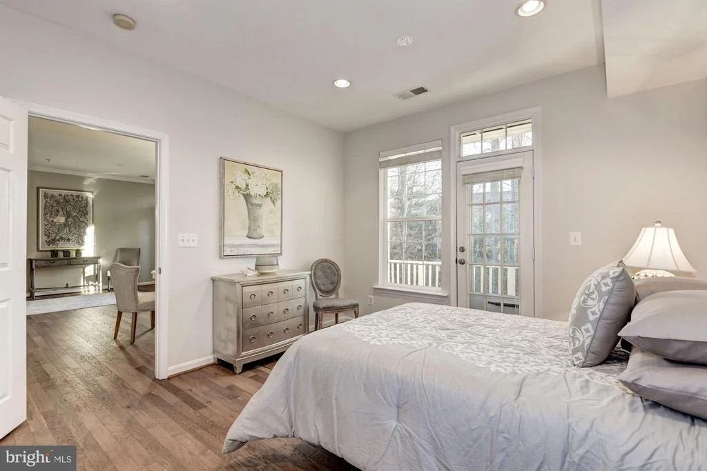 Photo of Unit M at 1307 WINDLEAF DRIVE