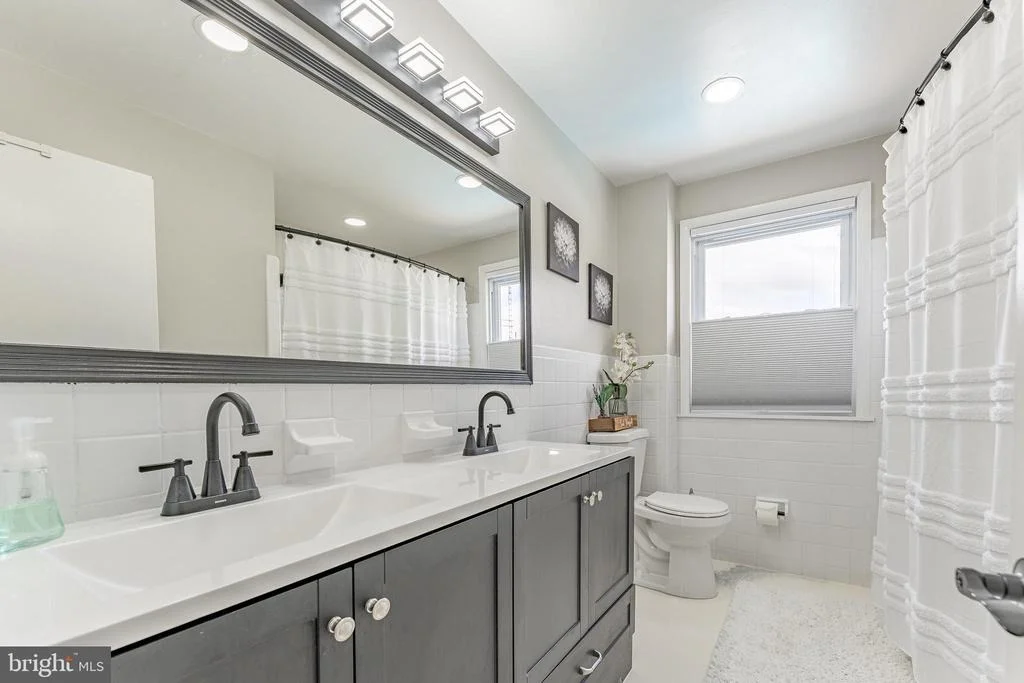 Photo of 20 WALNUT STREET