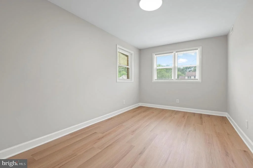 Photo of 1404 SPRING AVENUE