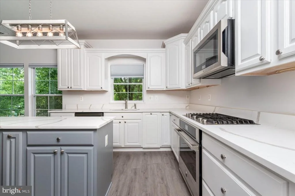 Photo of Unit 921 at 921 SPINNAKER WAY