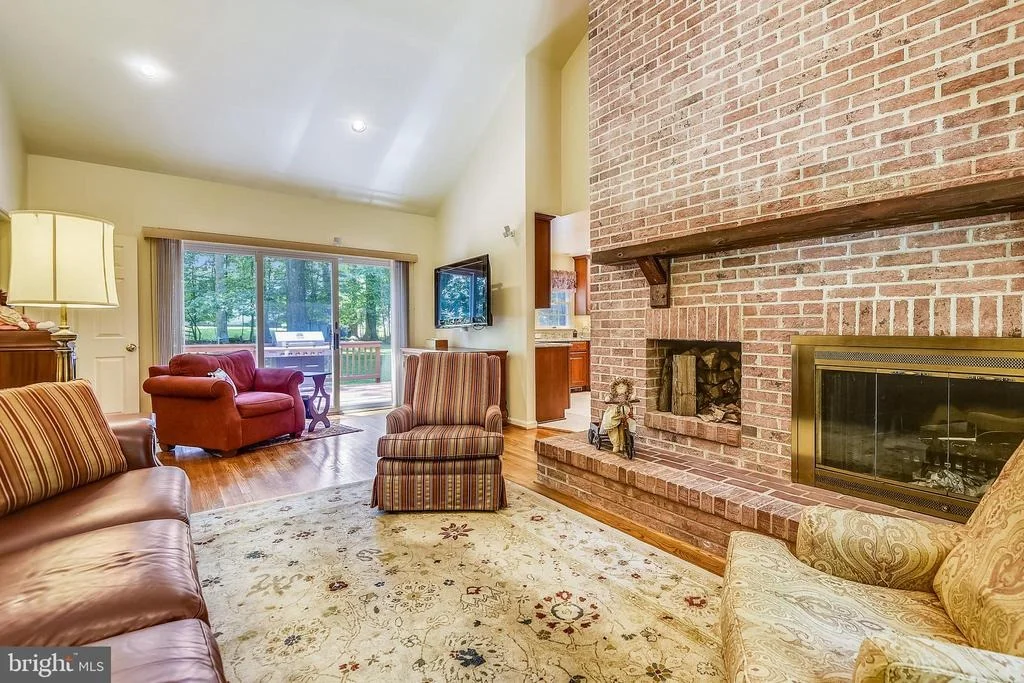 Photo of 7700 WARFIELD ROAD