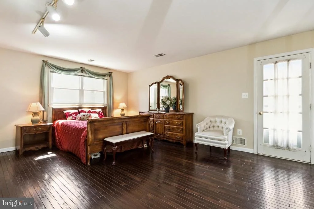 Photo of 10801 MIDSUMMER DRIVE