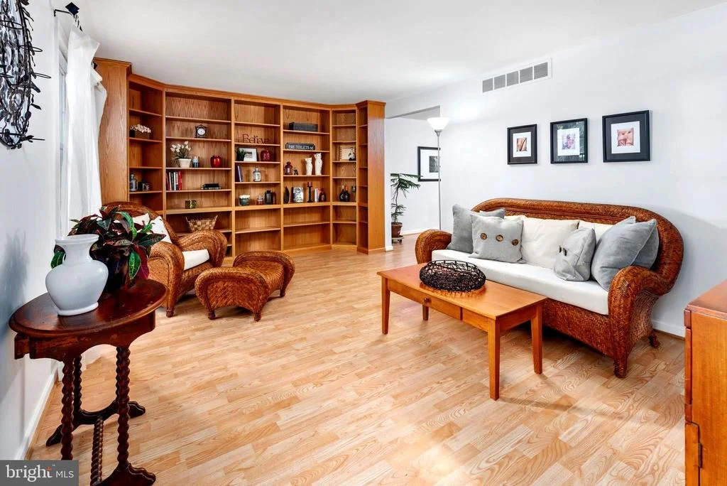 Photo of 5262 ELIOTS OAK ROAD