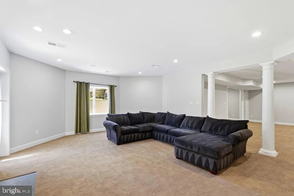 Photo of 20441 CRIMSON PLACE