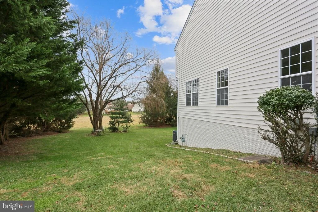 Photo of 8203 STRINGFELLOW PLACE
