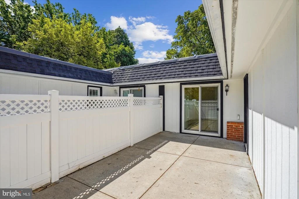 Photo of Unit 31B at 3702 MARBLE ARCH WAY