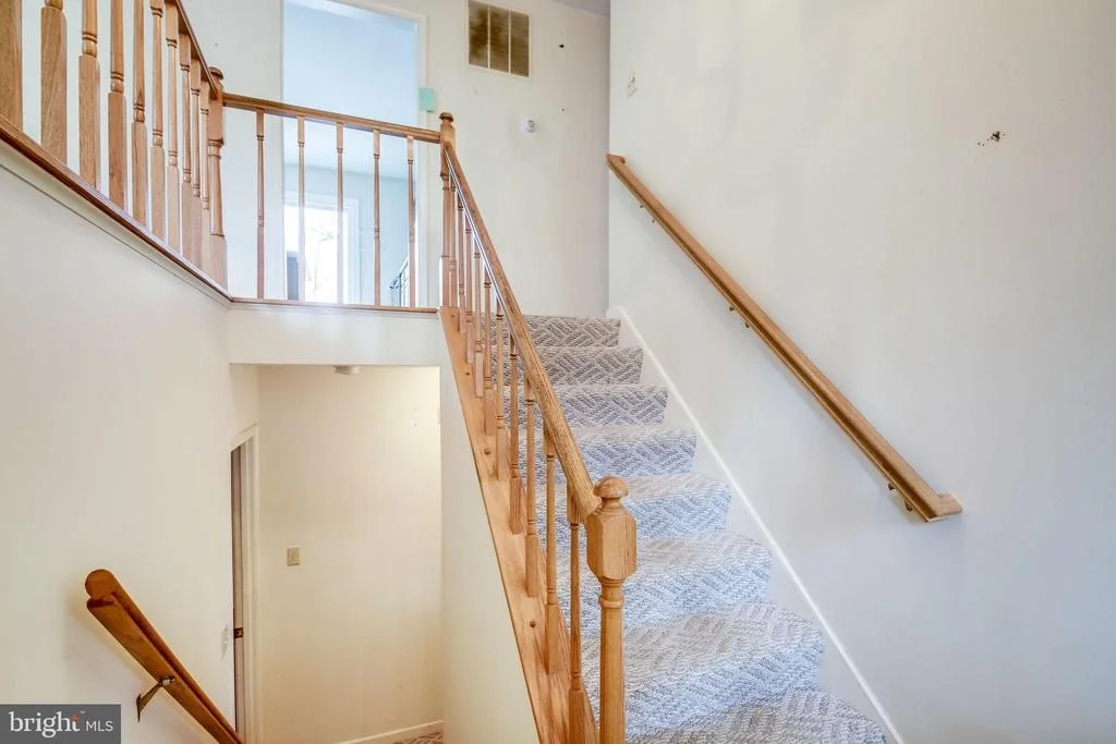 Photo of 5550 JACLYN DRIVE