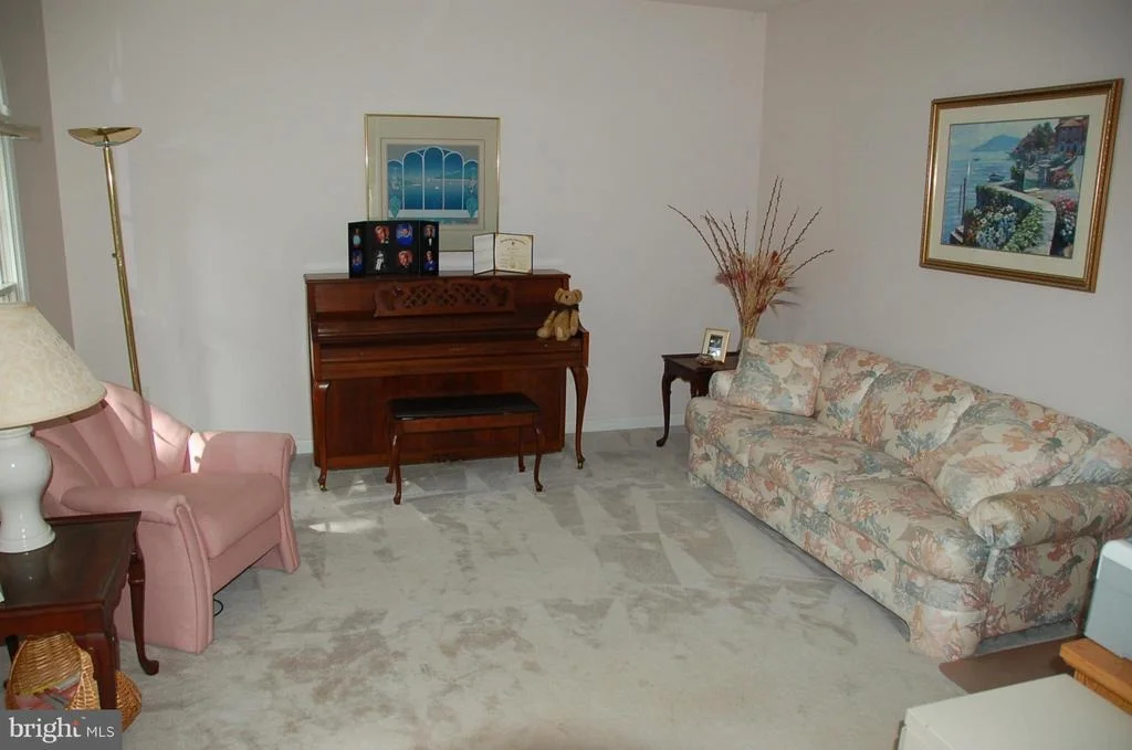 Photo of 6444 MEADOWLARK DRIVE