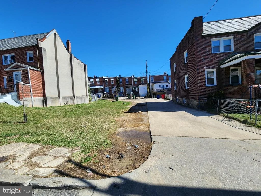 Photo of 321 MARTINGALE AVENUE