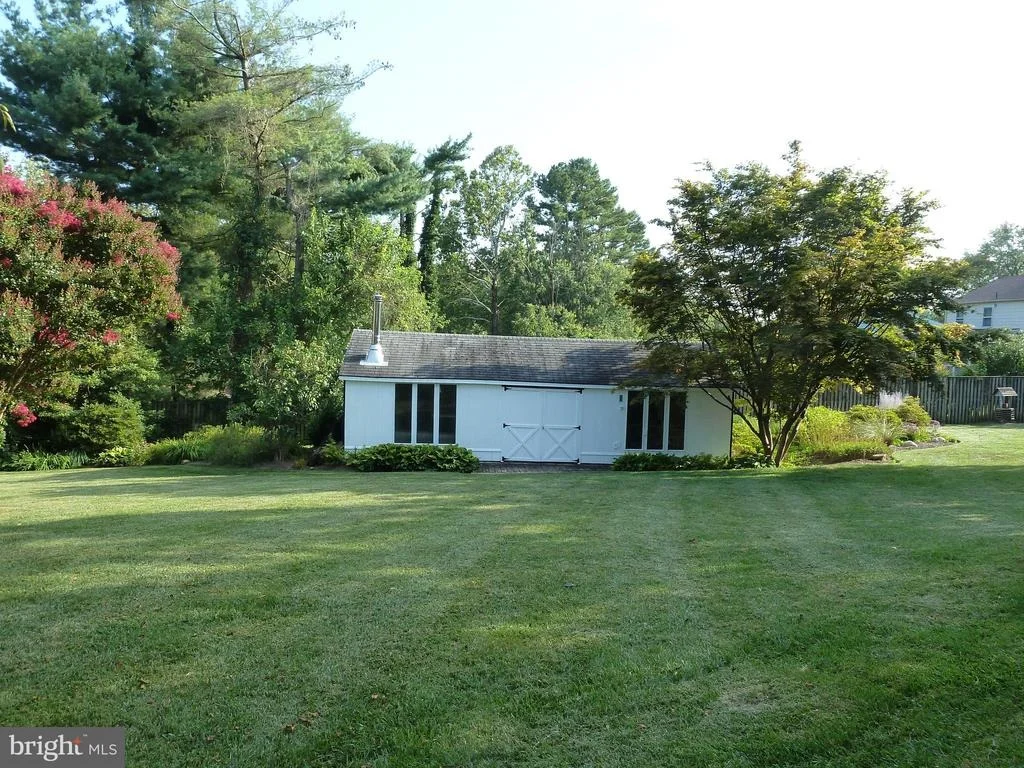 Photo of 15225 CENTERGATE DRIVE
