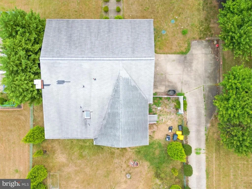 Photo of 7402 LOCUST DRIVE
