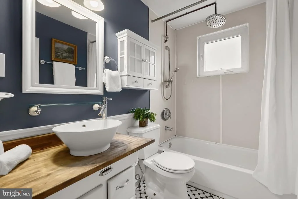 Photo of 2708 EVERGREEN AVENUE