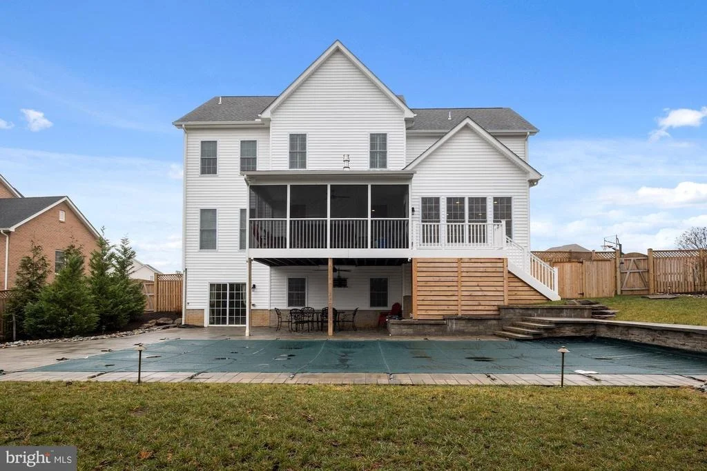 Photo of 13 HOFFMAN DR