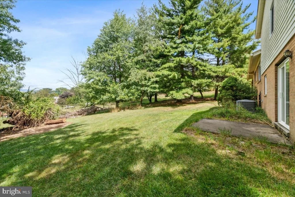 Photo of 6198 VIEWSITE COURT