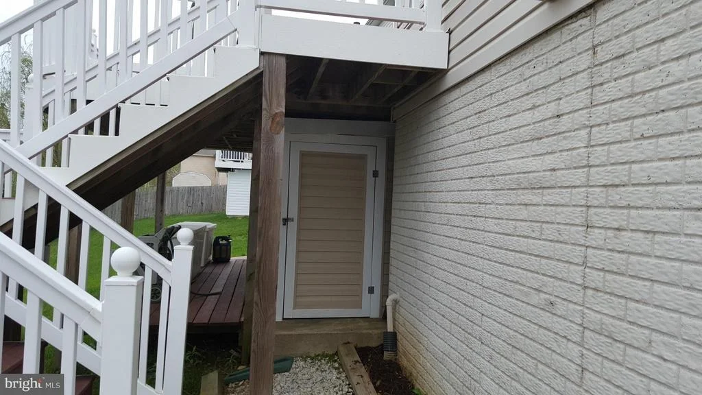Photo of 8288 GREENSPRING DRIVE
